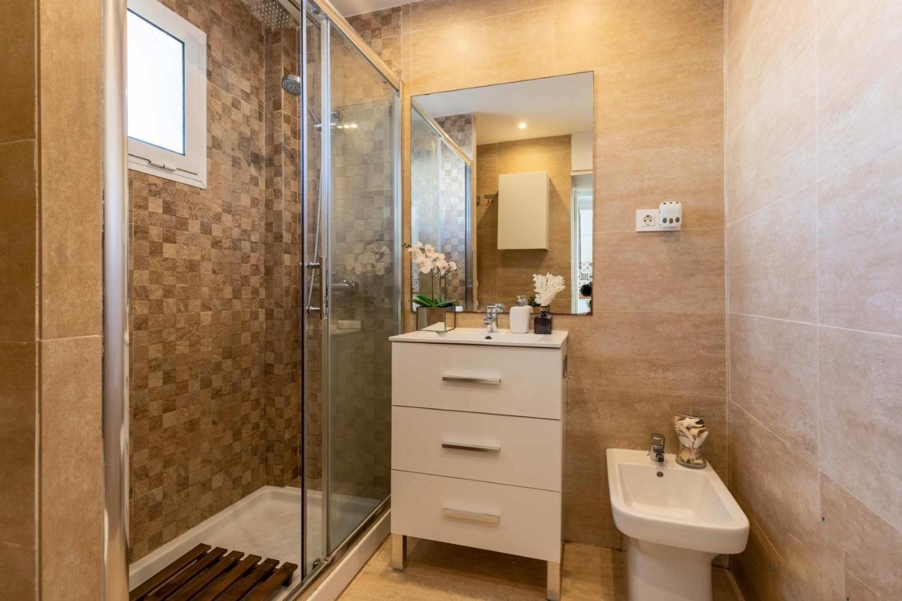 Apartamento En La Playa En Paseo Maritimo Malaga Luaran gambar